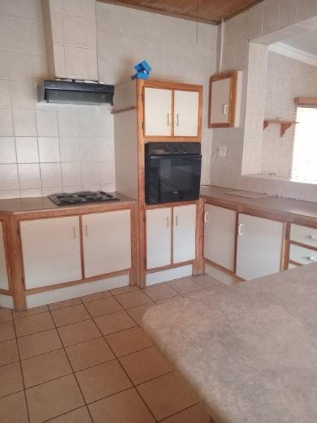 4 Bedroom Property for Sale in Bloemhof North West